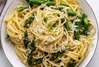 Zesty Lemon Linguine Recipe with Garlic and Parmesan