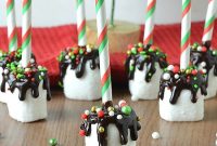 Christmas Marshmallow Pops Recipe