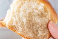 Fluffy Soft Dinner Rolls: Buttery Homemade Recipe