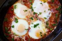 Slow Cooker Tomato Shakshuka with Poached Eggs