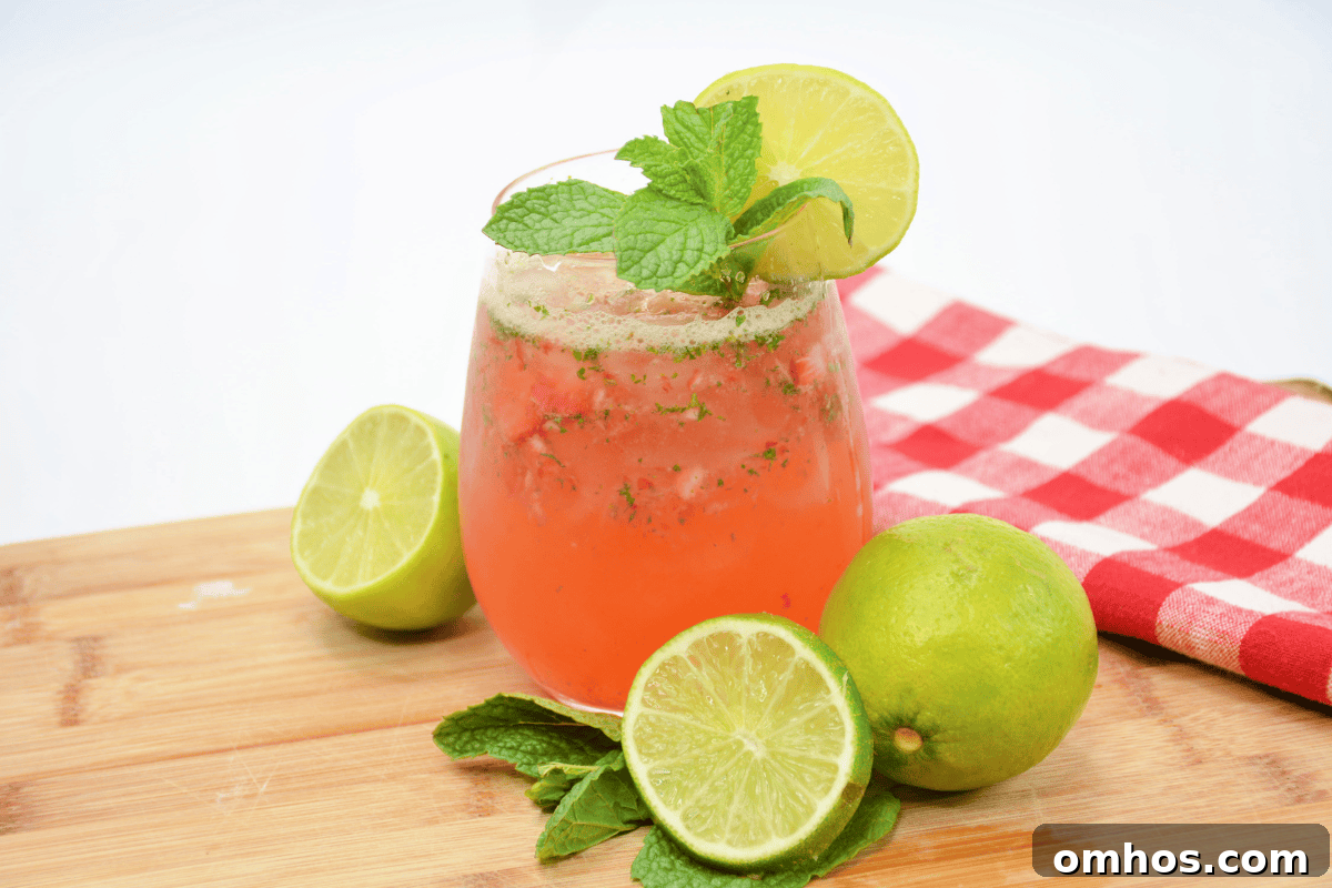 How to Make a Fresh Strawberry Mojito 4 img 35516 5